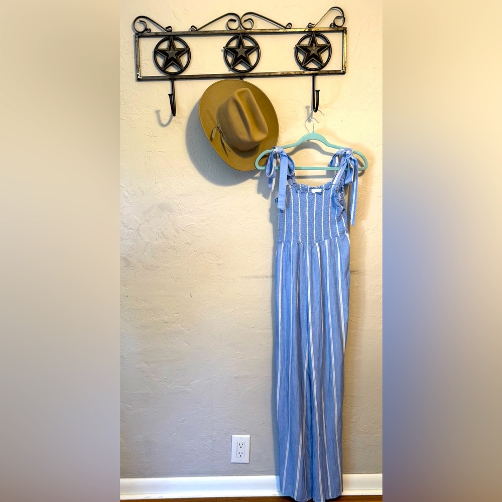 H&M Women’s Blue and White Striped Jumpsuit, adjustable straps, size 8, wide leg